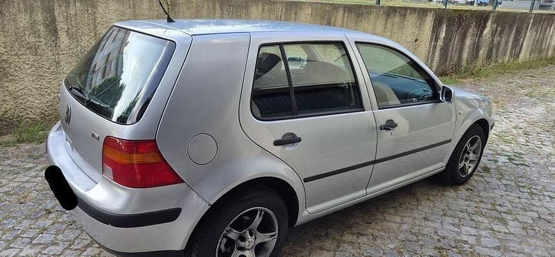 Usado 2002 VW Golf IV Sedan | € 7.900 (Caro) - Imagem 1/4
