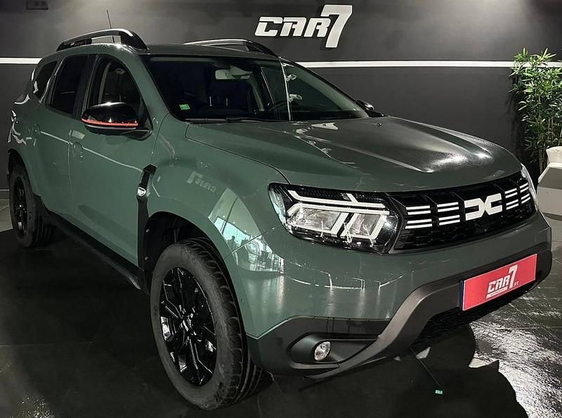 Verde escuro Usado 2023 Dacia Duster Extreme SUV | € 18.750 (Preço justo) - Imagem 1/4