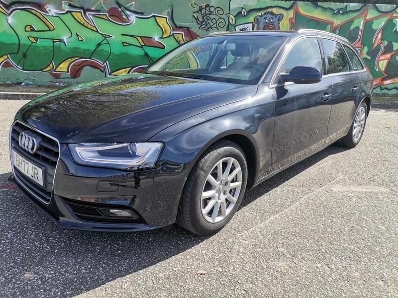 Azul Usado 2015 Audi A4 Carrinha | € 15.950 (Preço justo) - Imagem 1/4