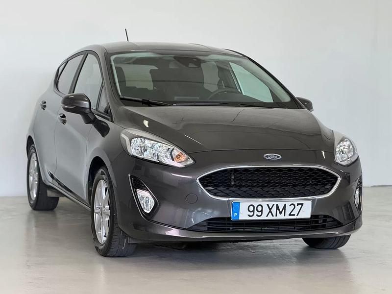 Cinza Usado 2019 Ford Fiesta Titanium Citadino | € 12.950 (Preço justo) - Imagem 1/4