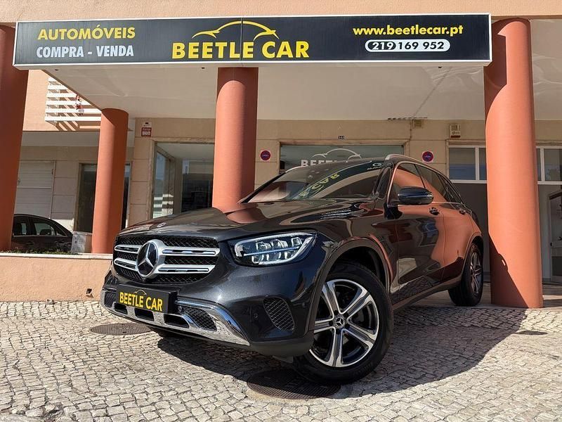Cinza Usado 2022 Mercedes GLC220 SUV | € 56.800 - Imagem 1/4