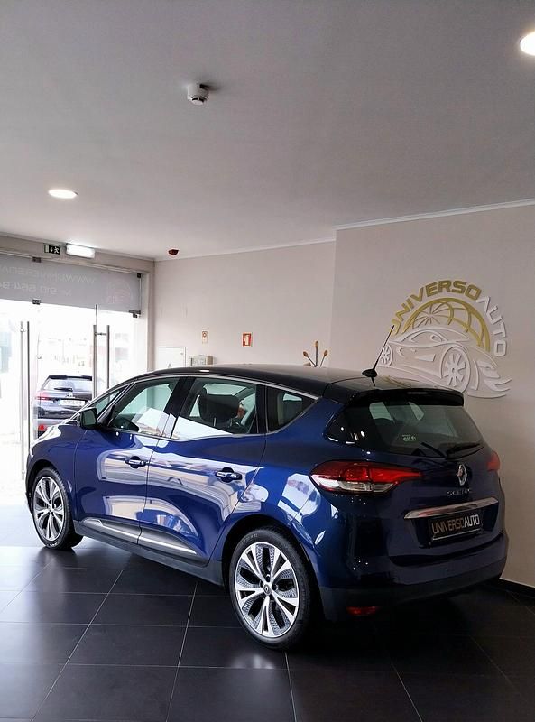 Usado Renault Scénic IV LIMITED 132 HP (97 kW) 2017 Azul Monovolume