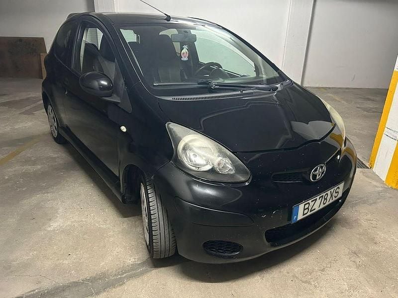 Usado 2009 Toyota Aygo Sport Citadino | € 2.800 - Imagem 1/4