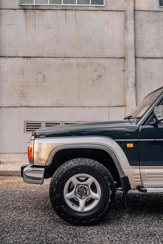 Usado Nissan Patrol 115 HP (84 kW) 1994 Verde SUV