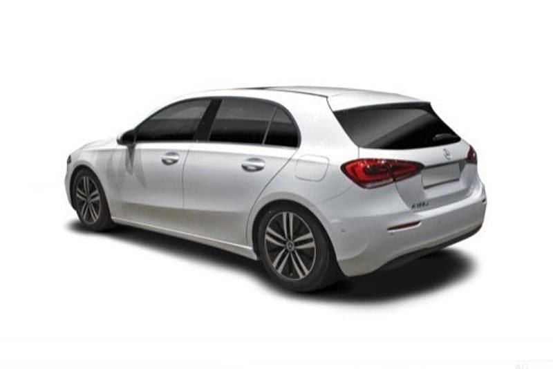 Cinzento Novo 2025 Mercedes A200 Citadino | € 45.725 (Preço justo) - Imagem 1/4