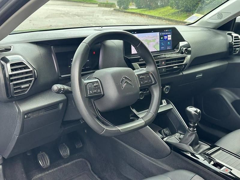 Usado Citroën C4 Feel 131 HP (96 kW) 2024 Cinza SUV