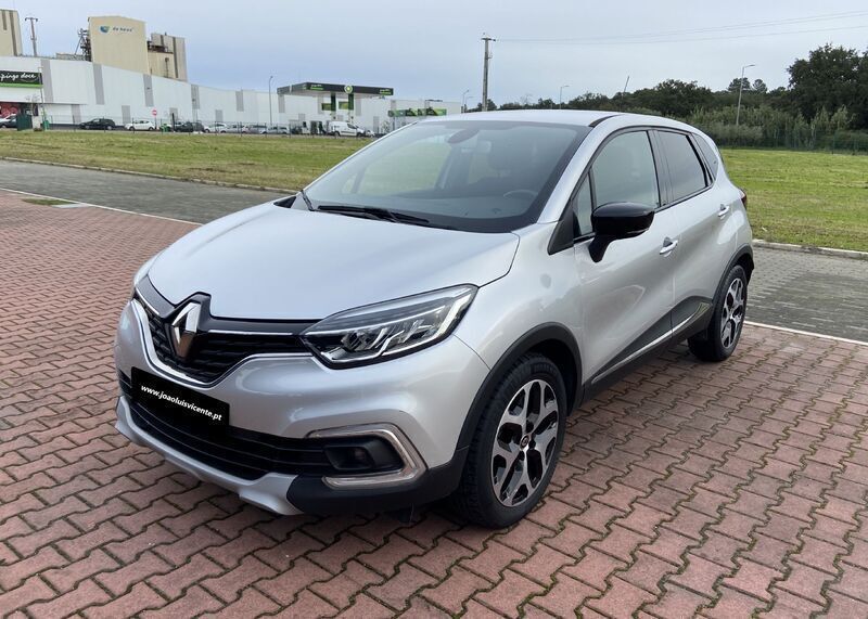 Cinzento Usado 2019 Renault Captur SUV | € 18.750 (Preço justo) - Imagem 1/4