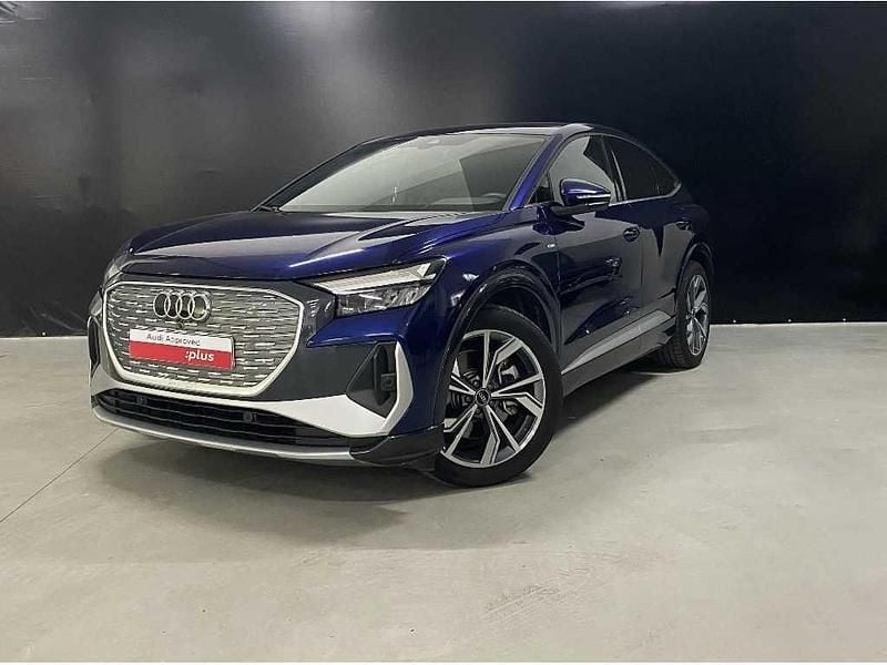 Azul Usado 2024 Audi Q4 e-tron SUV | € 47.490 - Imagem 1/4
