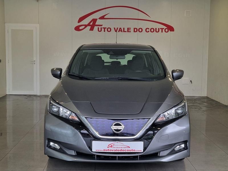 Usado Nissan Leaf N-Connecta 110 kW (150 HP) 2020 Cinza Citadino