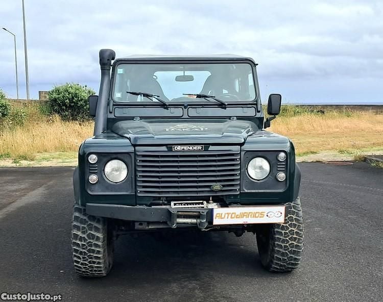 Verde Usado 1998 Land Rover Defender SUV | € 42.490 (Super Preço) - Imagem 1/1