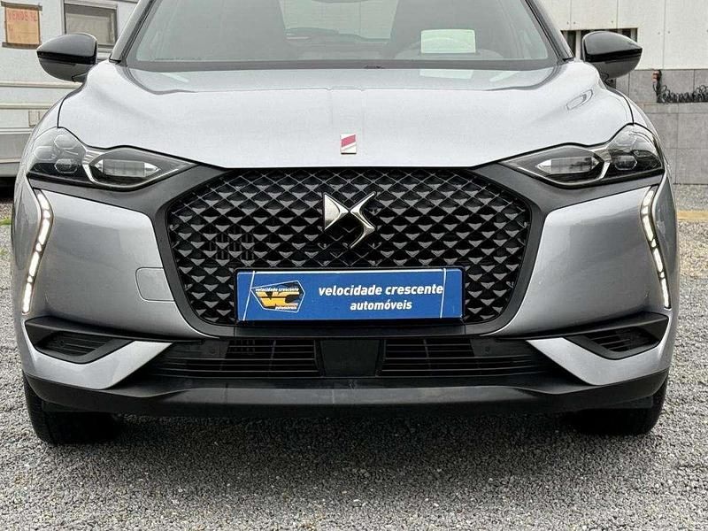 Usado DS Automobiles DS3 Crossback 130 HP (95 kW) 2021 Cinzento SUV