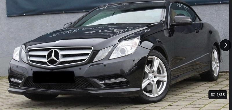 Usado Mercedes E200 Avantgarde 183 HP (134 kW) 2012 Preto Cabrios