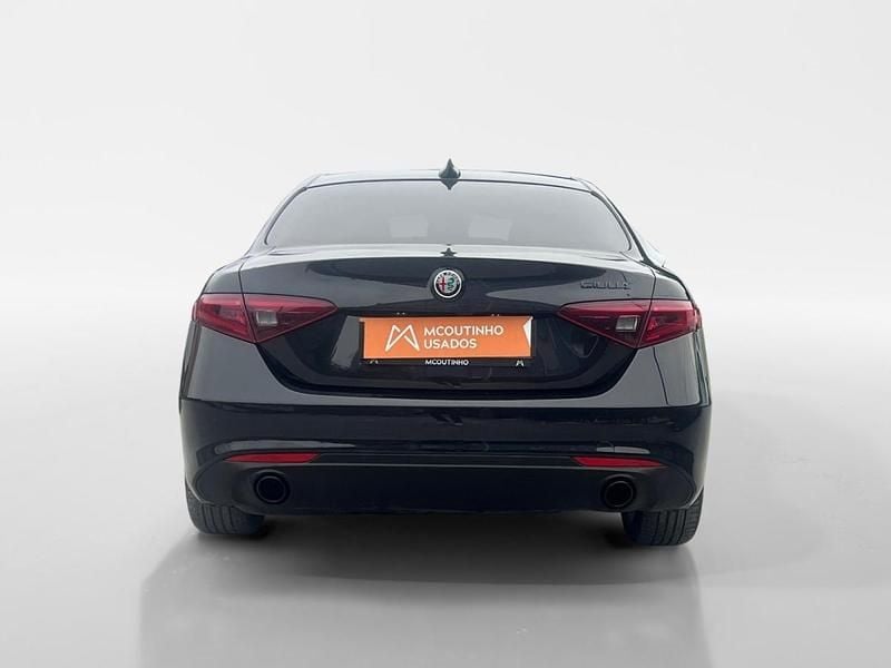Usado Alfa Romeo Giulia Sprint 190 HP (139 kW) 2022 Preto Sedan