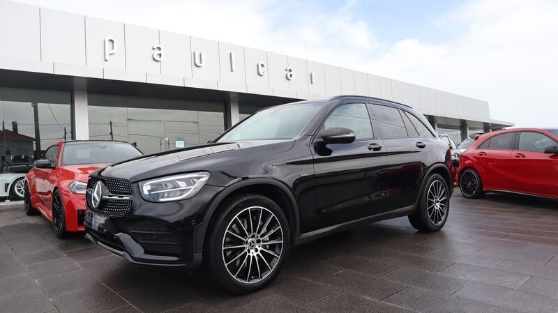 Preto Usado 2021 Mercedes GLC300 SUV | € 49.900 (Caro) - Imagem 1/4
