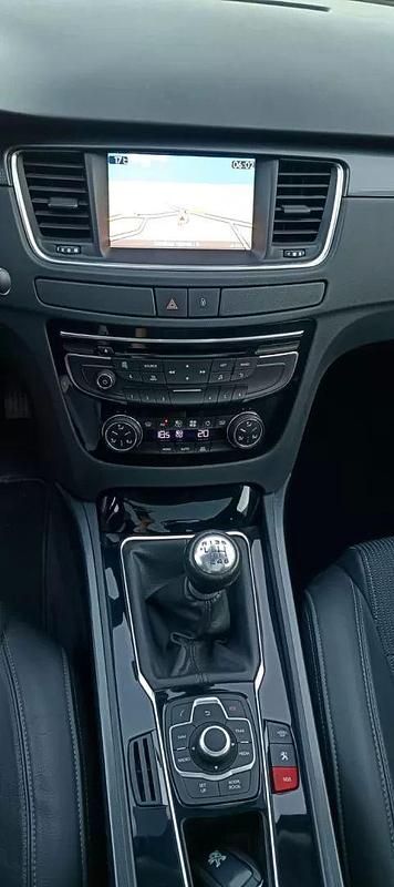 Usado Peugeot 508 SW Allure 115 HP (84 kW) 2013 Cinza Carrinha