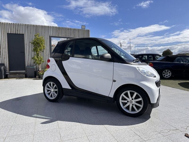 Branco Usado 2012 Smart ForTwo Coupé Passion Coupé | € 7.200 (Preço justo) - Imagem 1/4
