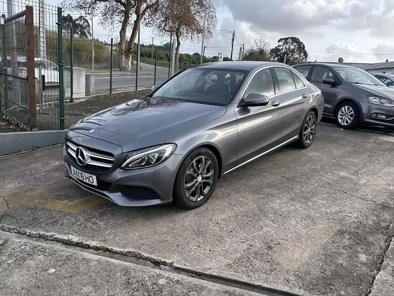 Cinzento Usado 2016 Mercedes C180 Citadino | € 22.500 (Preço justo) - Imagem 1/4