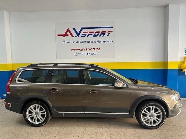 Usado Volvo XC70 181 HP (133 kW) 2014 Outra SUV