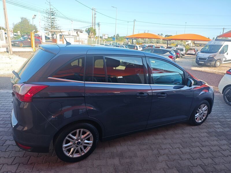 Usado Ford C-MAX Titanium 115 HP (84 kW) 2014 Cinza Monovolume