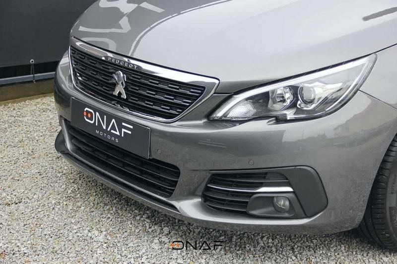 Usado Peugeot 308 131 HP (96 kW) 2018 Cinzento
