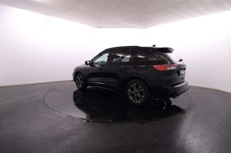 Usado Ford Kuga 120 HP (88 kW) 2022 Preto SUV