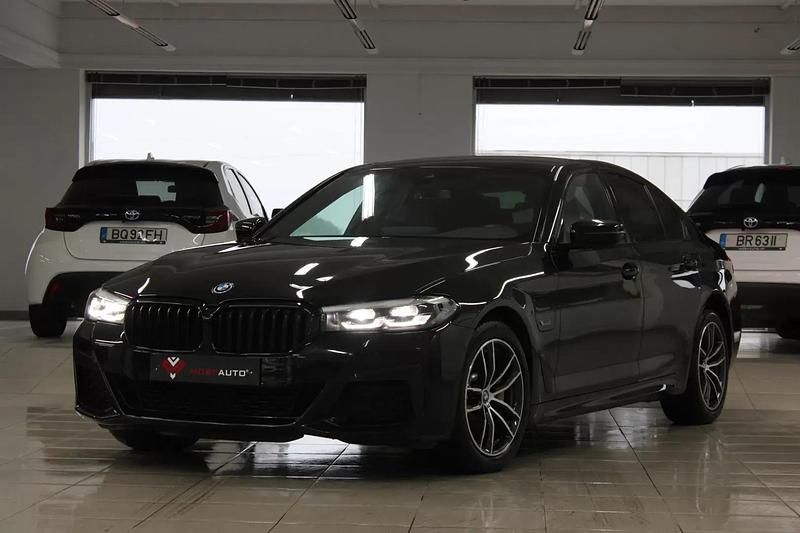 Usado BMW 520 204 HP (150 kW) 2022 Preto Sedan