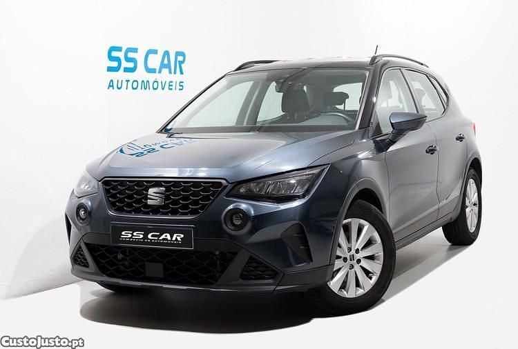 Cinza Usado 2023 Seat Arona Style SUV | € 14.790 (Bom preço) - Imagem 1/1