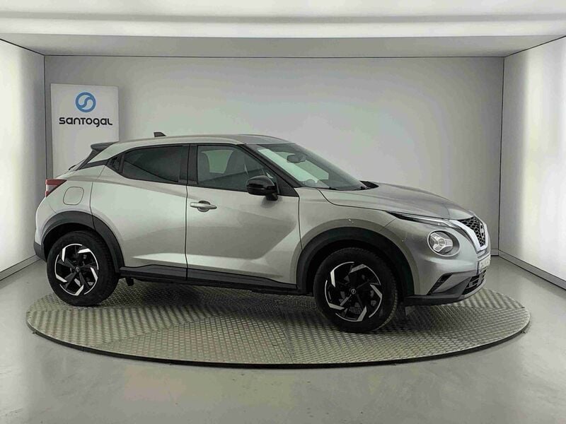 Cinzento Usado 2024 Nissan Juke N-Connecta SUV | € 21.490 (Preço justo) - Imagem 1/4