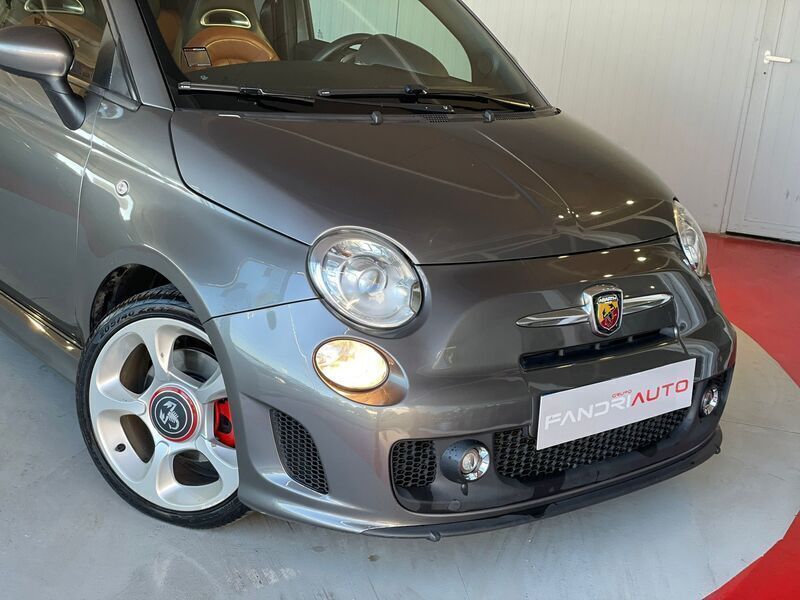 Usado Abarth 500C 140 HP (102 kW) 2012 Cinzento Cabrios
