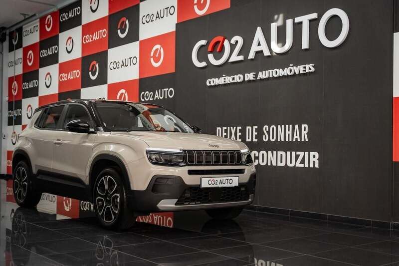 Bege Usado 2024 Jeep Avenger Altitude SUV | € 23.900 (Preço justo) - Imagem 1/4