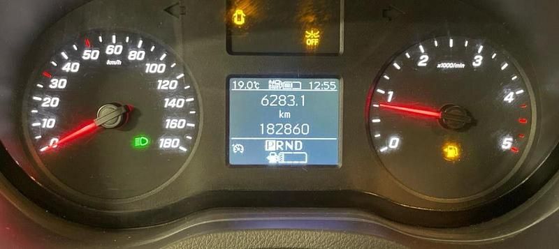 Usado Mercedes Sprinter 143 HP (105 kW) 2020 Branco Van