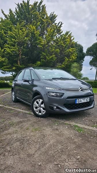 Branco Usado 2016 Citroën Grand C4 Picasso Attraction Monovolume | € 11.950 (Preço justo) - Imagem 1/1
