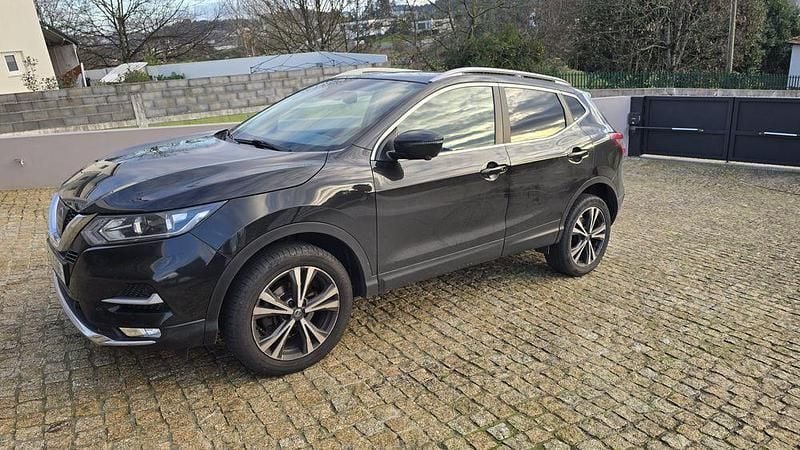 Preto Usado 2017 Nissan Qashqai N-Connecta SUV | € 16.500 (Bom preço) - Imagem 1/4