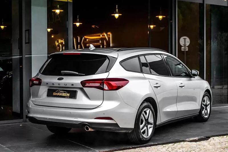 Usado Ford Focus Business Edition 125 HP (91 kW) 2023 Cinza antracite Carrinha