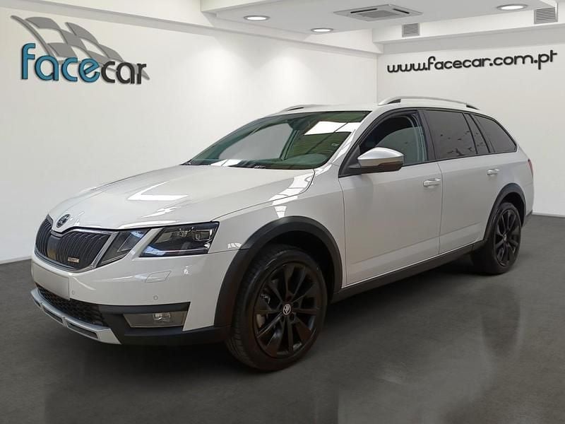 Branco Usado 2017 Skoda Octavia Carrinha | € 12.900 - Imagem 1/4