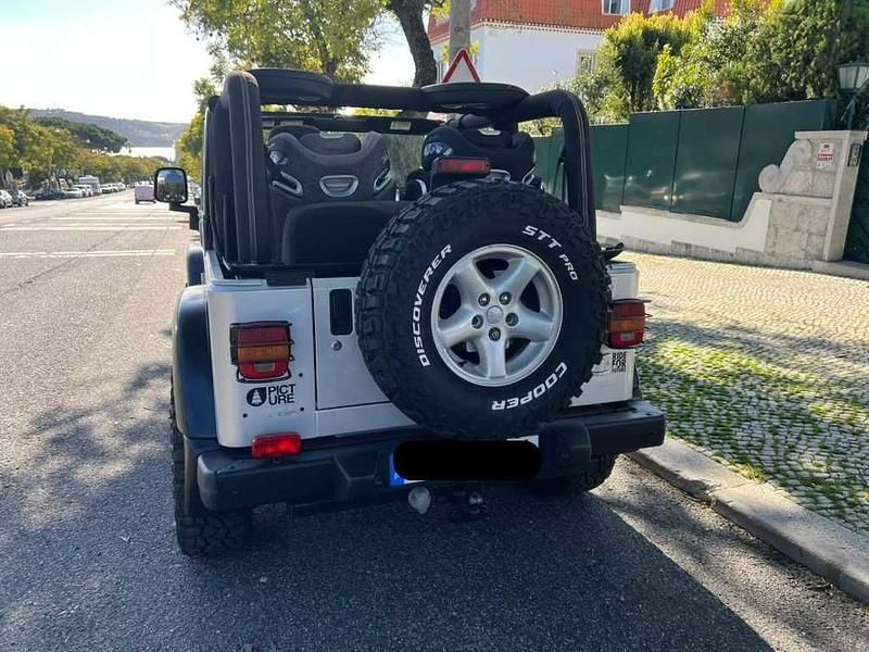 Usado Jeep Wrangler 143 HP (105 kW) 2003 Cinzento SUV