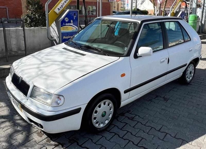 Branco Usado 1999 Skoda Felicia Carrinha | € 1.650 - Imagem 1/4