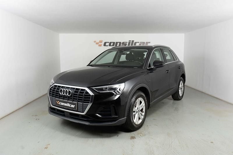 Usado Audi Q3 245 HP (180 kW) 2021 Preto SUV