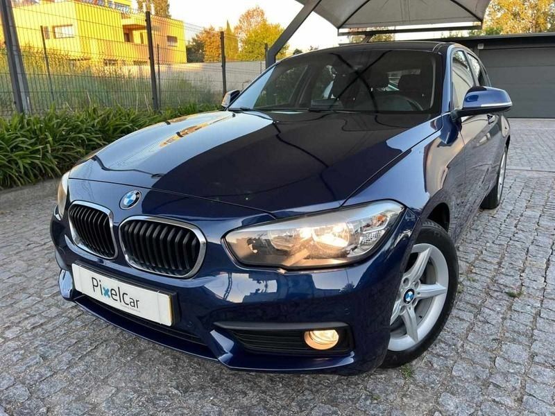 Azul Usado 2017 BMW 116 Advantage Citadino | € 16.400 (Preço justo) - Imagem 1/4