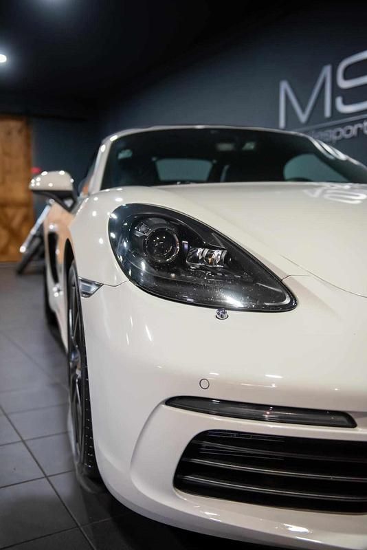 Usado Porsche 718 299 HP (219 kW) 2022 Cinzento