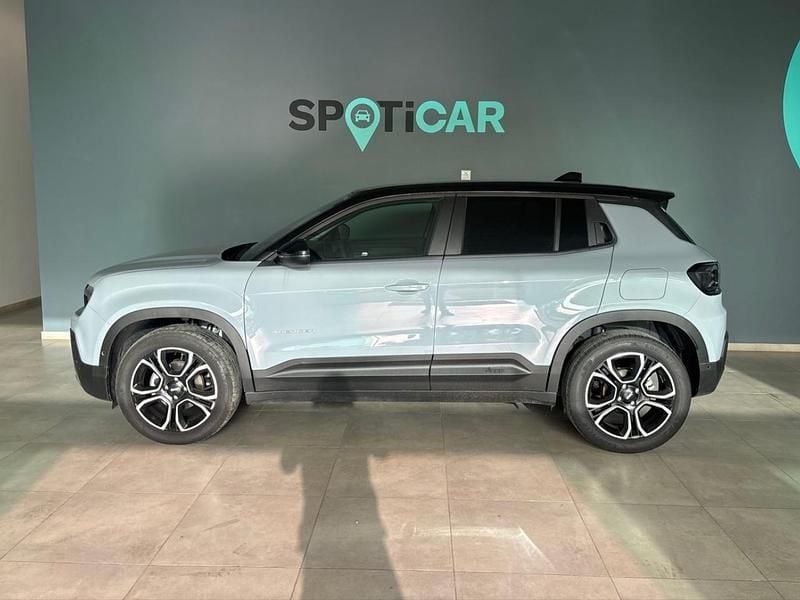 Usado Jeep Avenger Summit 101 HP (74 kW) 2025 Cinza SUV
