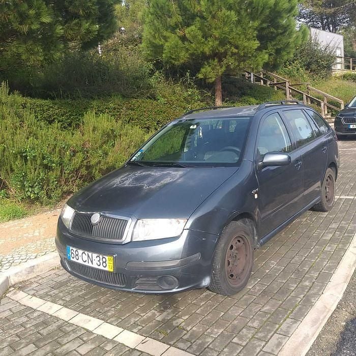 Usado 2006 Skoda Fabia Sedan | € 2.300 (Bom preço) - Imagem 1/4