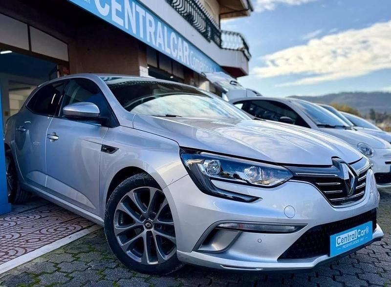 Cinzento Usado 2020 Renault Mégane IV | € 16.950 (Preço elevado) - Imagem 1/4