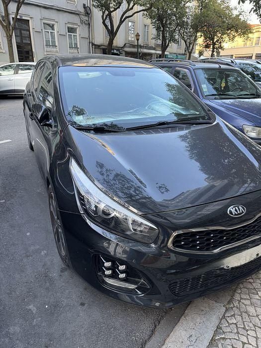 Usado 2016 Kia Ceed GT GT-Line Sedan | € 10.000 - Imagem 1/4