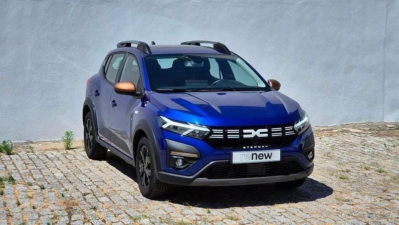 Azul Usado 2024 Dacia Sandero Extreme Citadino | € 18.250 (Preço justo) - Imagem 1/4