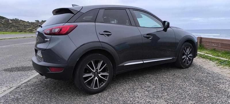 Usado Mazda CX-3 105 HP (77 kW) 2016 Cinzento SUV