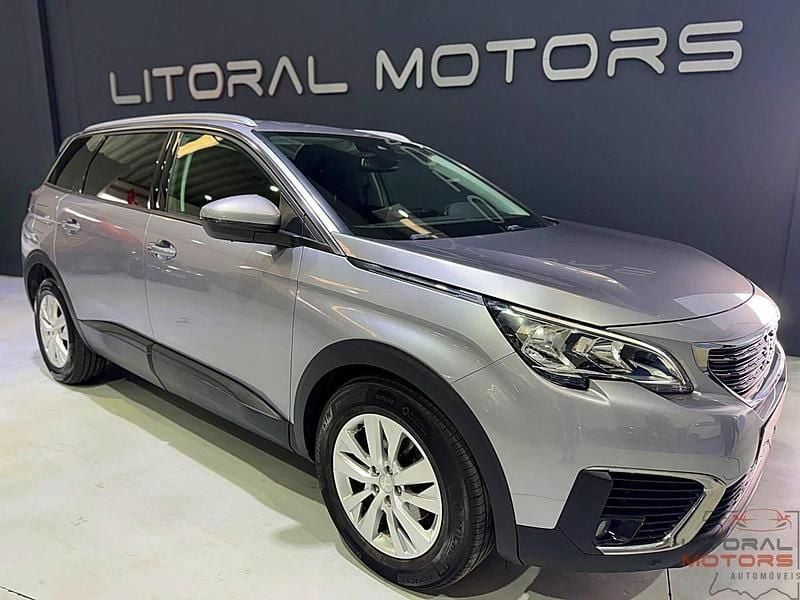 Cinzento Usado 2017 Peugeot 5008 | € 16.900 (Bom preço) - Imagem 1/3