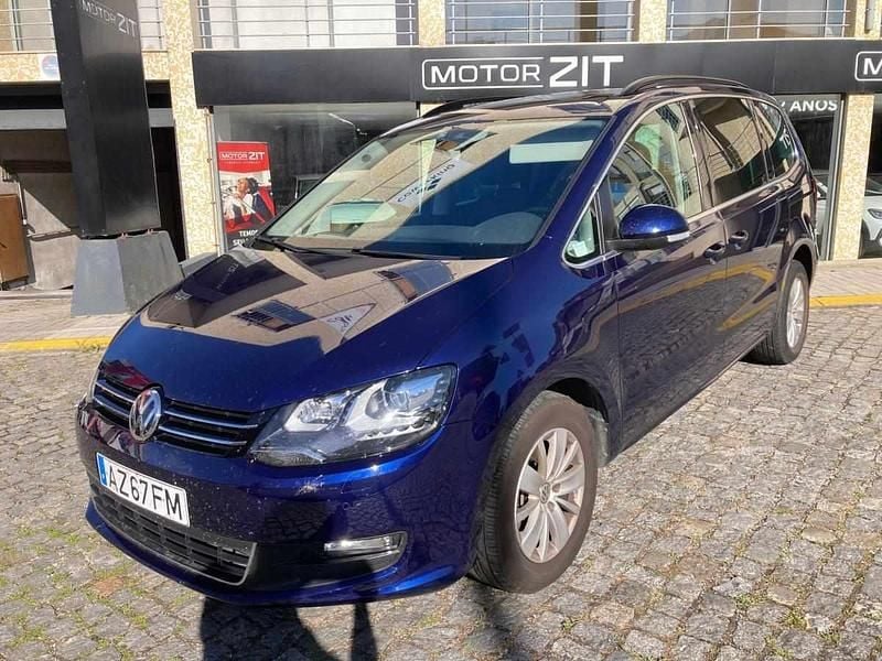 Azul Usado 2020 VW Sharan Highline Monovolume | € 31.950 (Preço justo) - Imagem 1/3