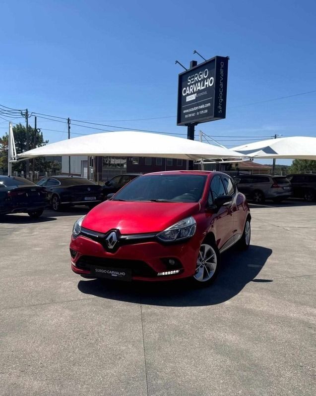 Vermelho Usado 2017 Renault Clio IV | € 13.500 (Preço elevado) - Imagem 1/4