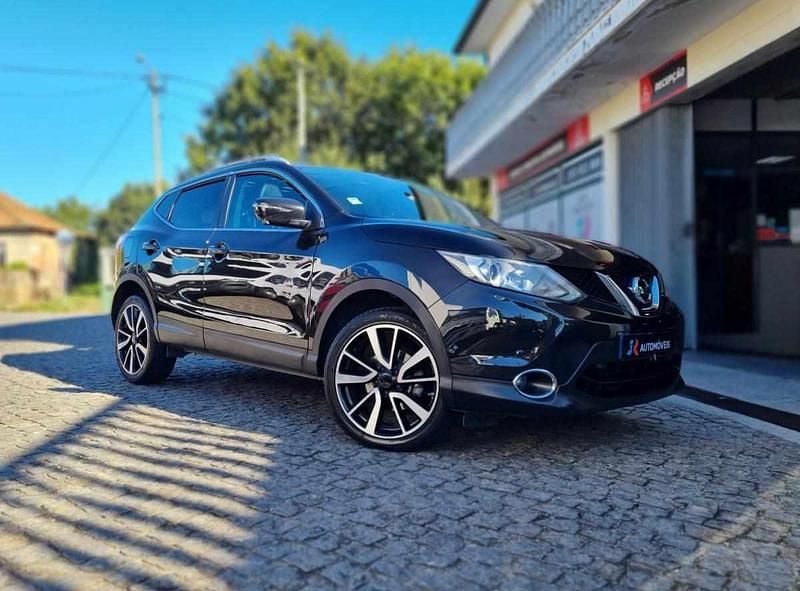 Preto Usado 2015 Nissan Qashqai Premium Edition SUV | € 12.900 (Bom preço) - Imagem 1/4